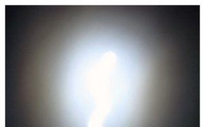 第三世多杰羌佛圣迹 佛施光芒沐浴华藏寺