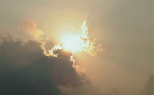 活佛闭关出定 二十二天米水未沾