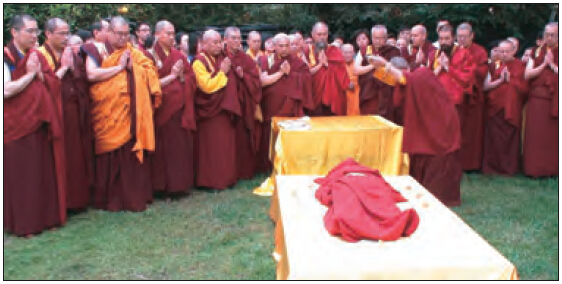 莫知仁波且修摊尸拙火定制炼胜义“喀卓安得丸” 第1张