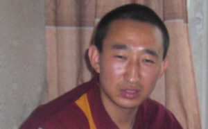 《凤凰周刊》诽谤第三世多杰羌佛 罔顾事实究竟为哪般？