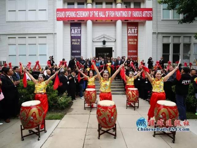 「名画家鱼展厅」亮相洛杉矶 填补北美水墨画展空白 第7张
