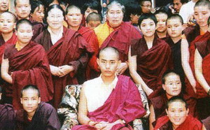 第十六世唐东迦波法王恭贺礼赞南无第三世多杰羌佛