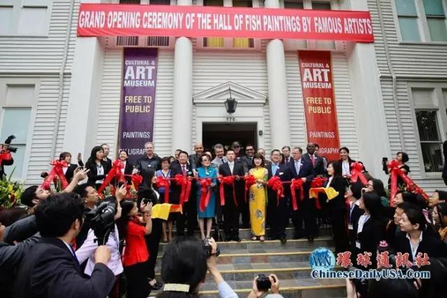 「名画家鱼展厅」亮相洛杉矶 填补北美水墨画展空白 第1张