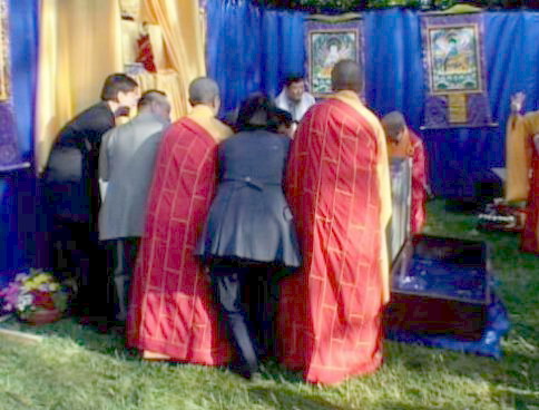 胜义浴佛法会   七支圣境眼前现　证量取水真浴佛 第4张