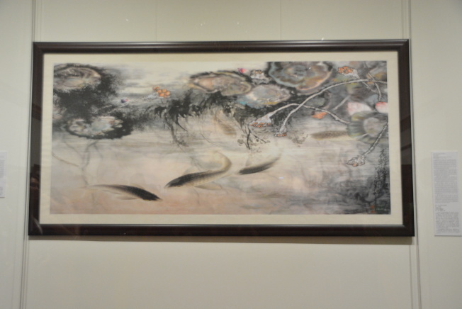 世界极品艺术珍宝 龙鲤闹莲池 第2张