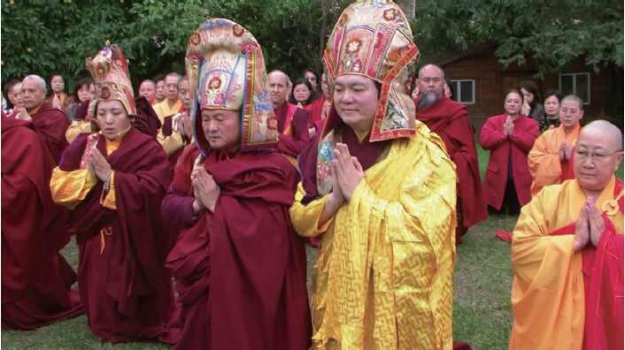 《揭开真相》（十九）活佛法师尊者败阵　年龄最小出显真圣 第2张