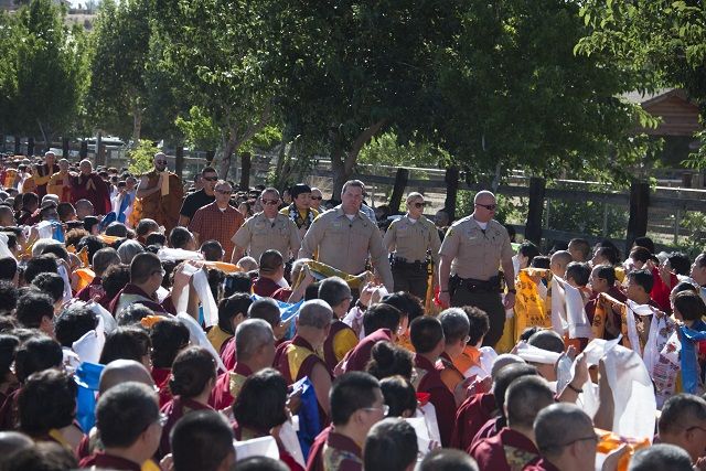 美国国会升国旗向世界佛教最高领袖H.H.第三世多杰羌佛致敬 第1张