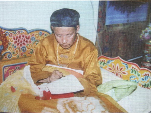 大伏藏师邬坚喜饶尊者认证义云高大师为第三世多杰羌佛 第1张