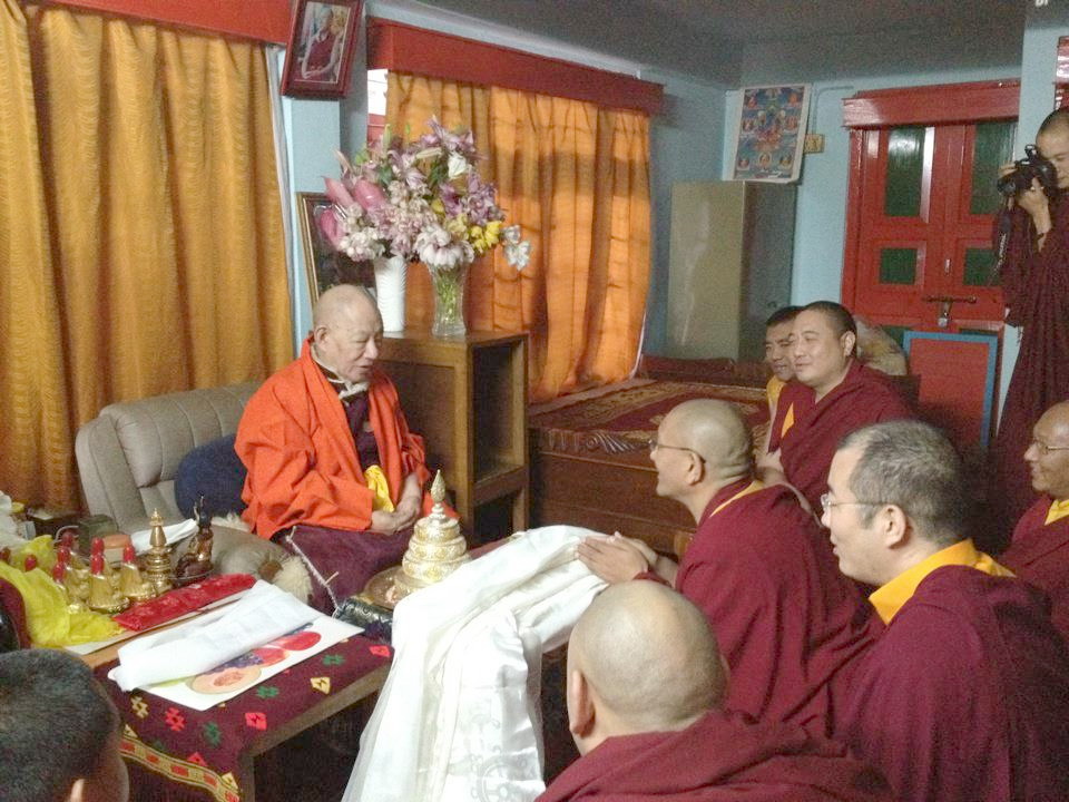 宁玛巴代表恭请多智钦法王担任掌教总法王遭拒绝 第1张