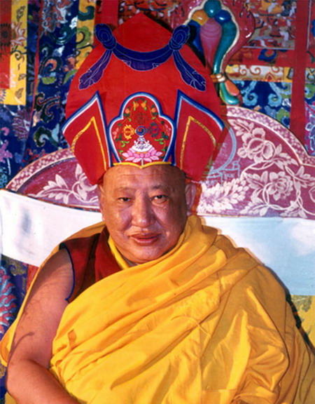 多杰札寺达龙哲珠仁波切接任宁玛巴第六任掌教法王