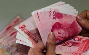 古稀老人接“大师”住进家半年，结果损钱财丢生意